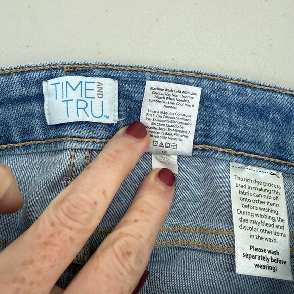 Time and Tru Distressed Denim Stretch Blue Jeans Pants Womens size 12 Short - Picture 2 of 10